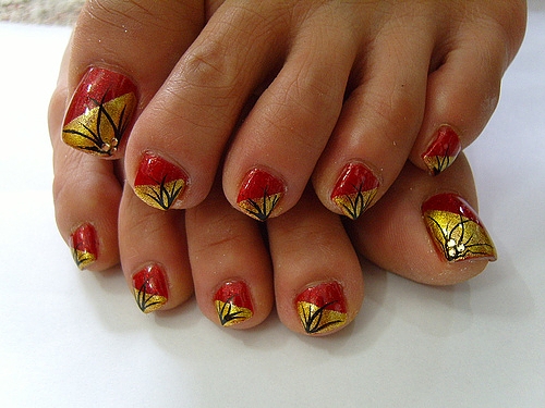 Nail Designs: Nail art for the toes